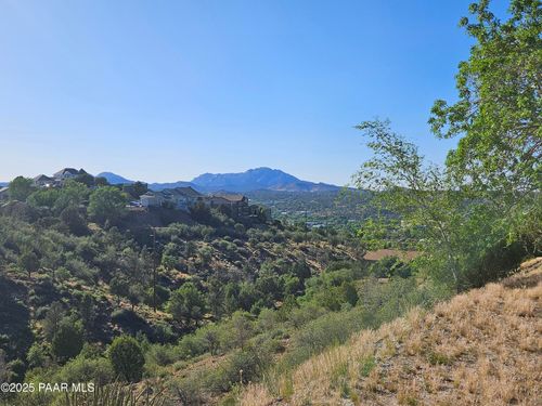 386 Newport Dr, Prescott, AZ, 86303-8804 | Card Image