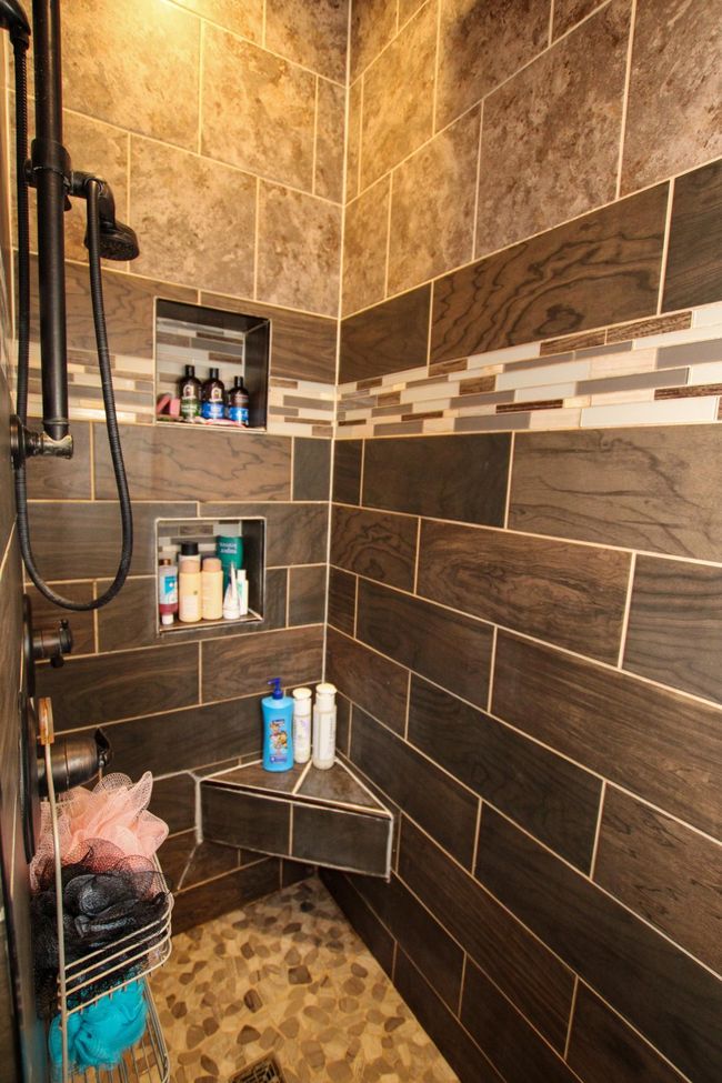 Main Level Bathroom Shower | Image 28