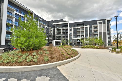 117-128 Grovewood Common, Oakville, ON, L6H0X3 | Card Image