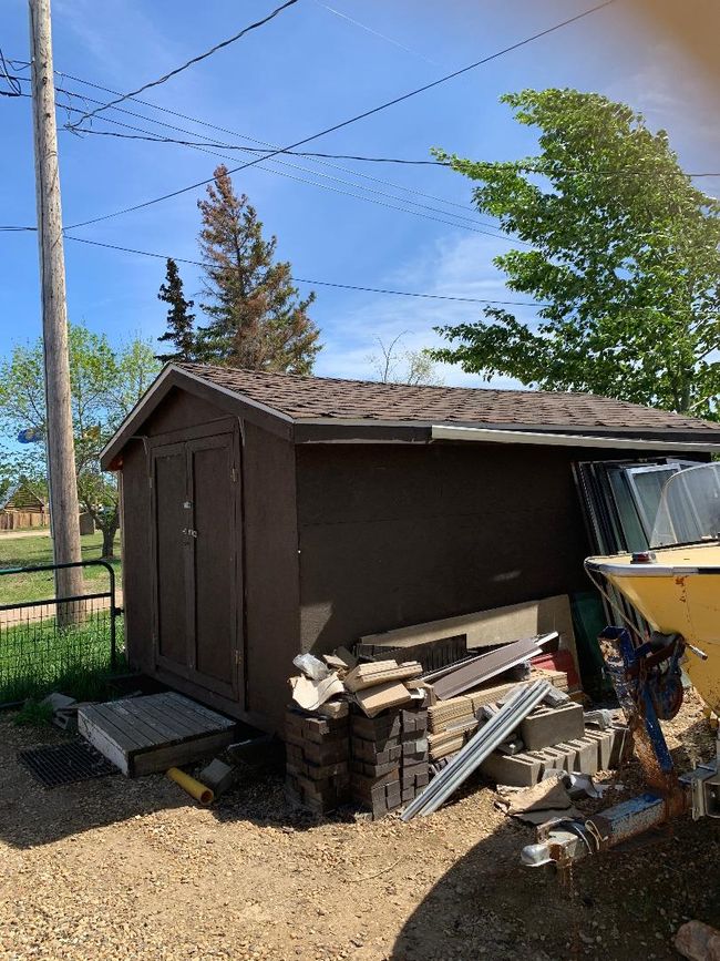 4909 51 Street, House other with 3 bedrooms, 2 bathrooms and 2 parking in Wanham AB | Image 18