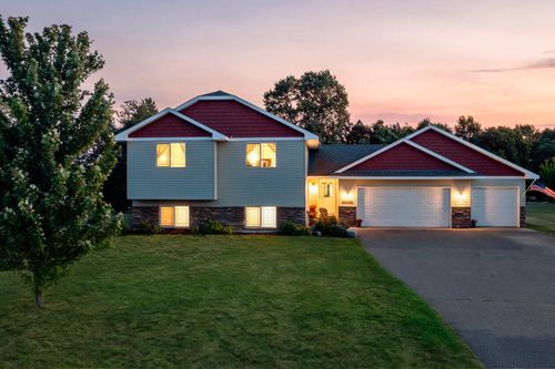 9469 242nd Ln Ne, Stacy, MN, 55079-9664 | Card Image