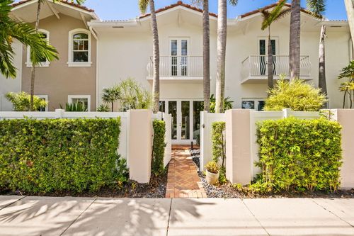 3446 Ne 13th Ave, Oakland Park, FL, 33334-4552 | Card Image