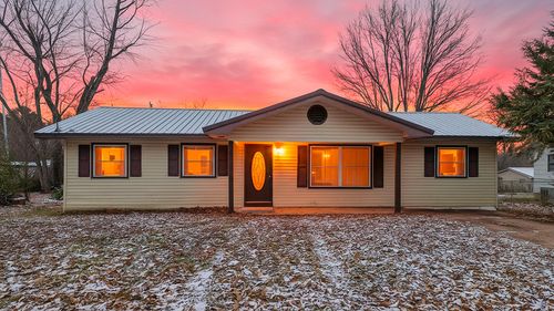 7358 West St, Birch Tree, MO, 65438-8369 | Card Image