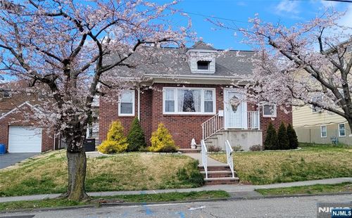 51 Westervelt Pl, Lodi, NJ, 07644-1005 | Card Image