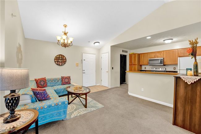 APT-339 - 23003 Chandlers Ln, Condo with 3 bedrooms, 2 bathrooms and null parking in Olmsted Falls OH | Image 14