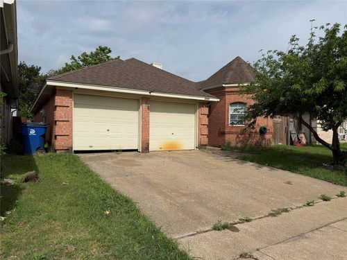 3232 Rosebank Dr, Dallas, TX, 75228-5669 | Card Image