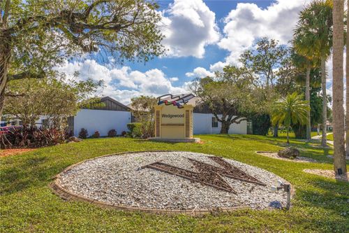 d36-6343 Pinehurst Cir W, Tamarac, FL, 33321-3558 | Card Image