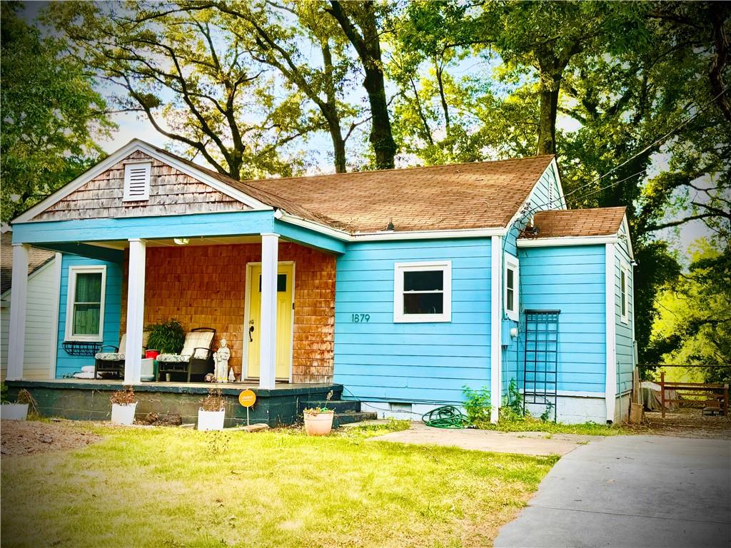 Green Meadow Ave, East Point, GA 30344