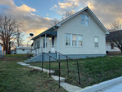 211 W 11th St, Bicknell, IN, 47512-1008 | Card Image