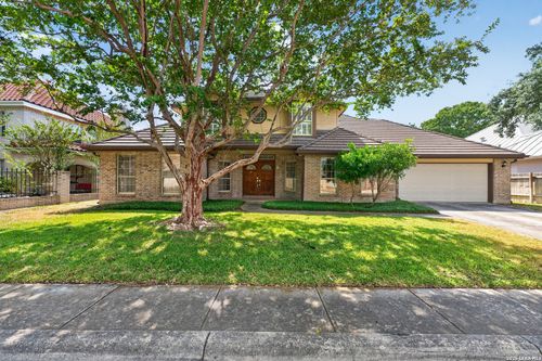 84 Granburg Cir, San Antonio, TX, 78218-3012 | Card Image