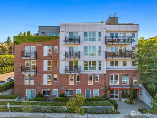 unit-202-750 11th Ave E, Seattle, WA, 98102-6070 | Card Image
