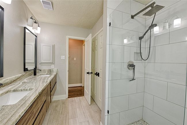3118 E Webber Dr, House other with 4 bedrooms, 2 bathrooms and 2 parking in Pearland TX | Image 17