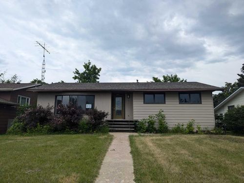 3 Meadowlark Dr, Sedgewick, AB, T0B4C0 | Card Image