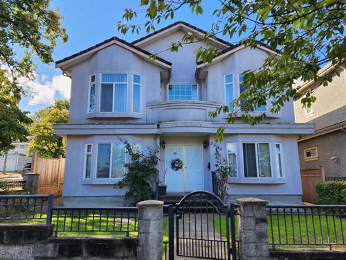 35xx Normandy Dr, Vancouver, BC, V5M2E7 | Card Image