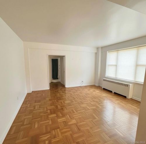 apt-2h-230 Pelham Rd, New Rochelle, NY, 10805-2515 | Card Image