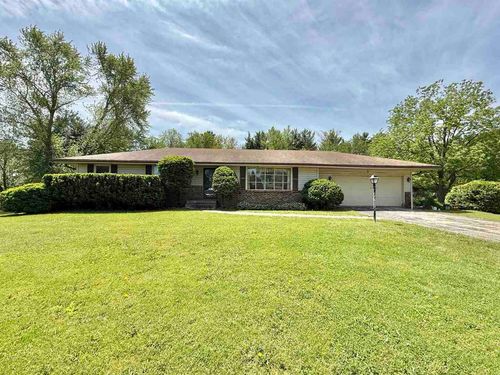 8567 E Valley View Dr, STILLMAN VALLEY, IL, 61084-9707 | Card Image