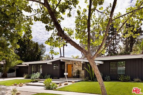 4735 Degovia Ave, Woodland Hills, CA, 91364-3715 | Card Image