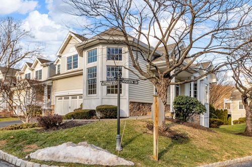 2 Bethpage Ct, Cortlandt Mnr, NY, 10567-3104 | Card Image