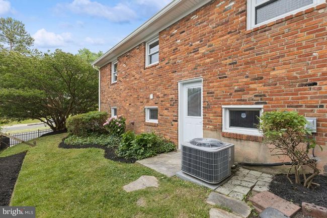 6087 8 Th Pl N, House other with 4 bedrooms, 3 bathrooms and null parking in ARLINGTON VA | Image 33