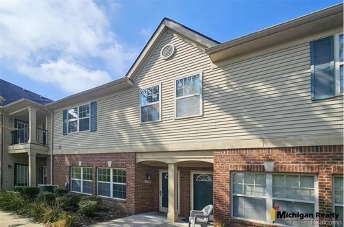 43-11764 Farmington Rd, Livonia, MI, 48150-1722 | Card Image
