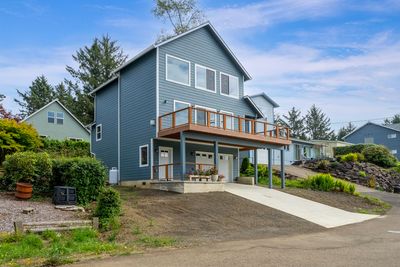 2295 Fleming Ave, House other with 3 bedrooms, 2 bathrooms and null parking in Tillamook OR | Image 1