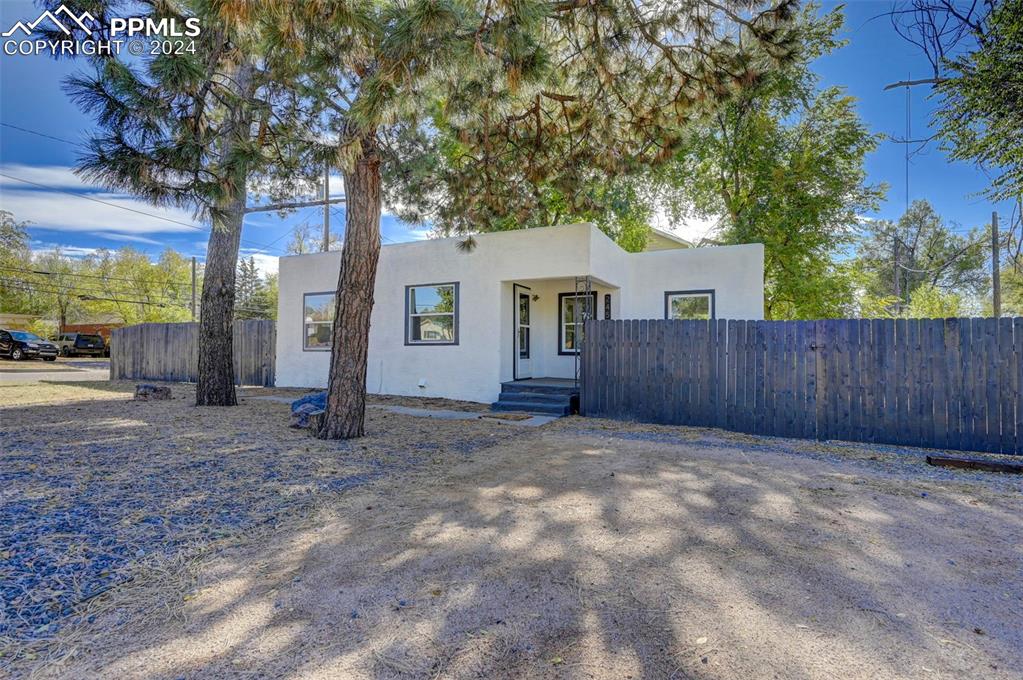 Willamette Ave, Colorado Springs, CO 80909