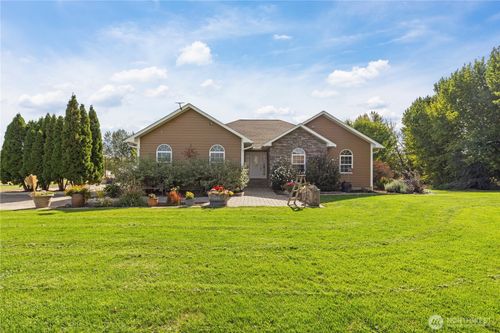 3400 Naches Tieton Rd, Tieton, WA, 98947-9571 | Card Image