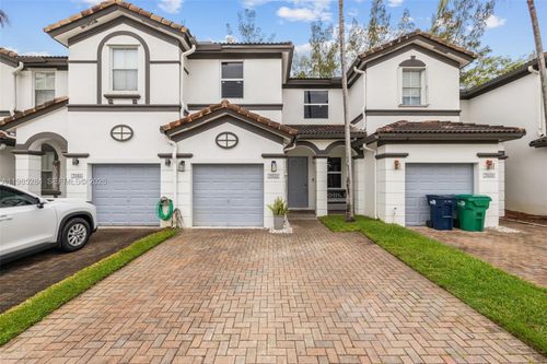 7852 Nw 116th Pl, Medley, FL, 33178-1518 | Card Image