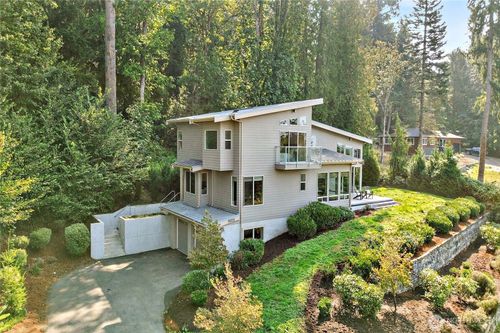 1615 Samish Way, Bellingham, WA, 98229-3240 | Card Image