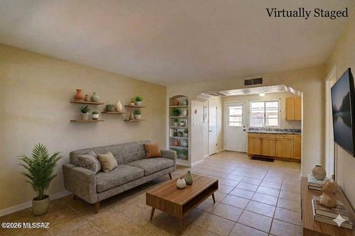 c-135 S Paseo Quinta, Green Valley, AZ, 85614-7115 | Card Image