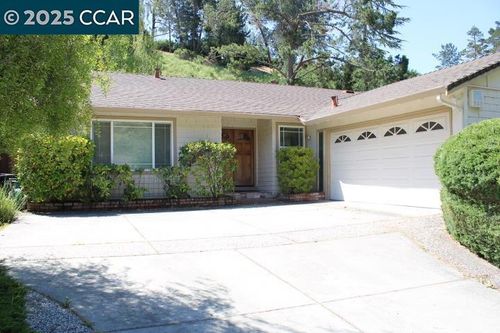 2710 Doidge Ave, Pinole, CA, 94564-1015 | Card Image