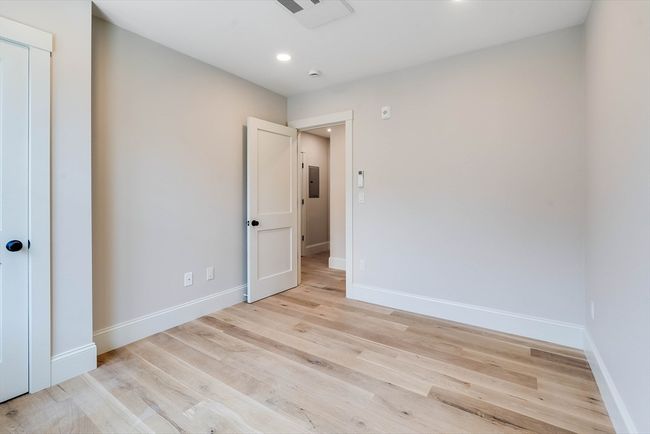 STE-2 - 2 Punchard Ave, Condo with 2 bedrooms, 2 bathrooms and null parking in Andover MA | Image 9
