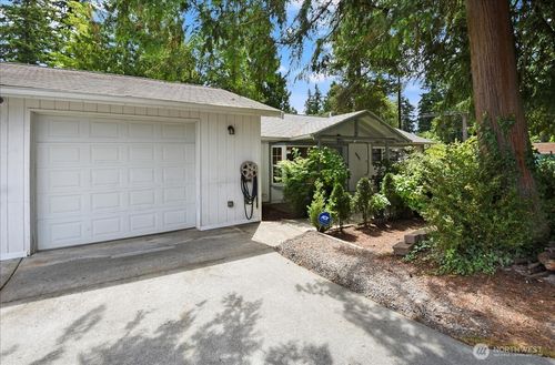 22609 58th Avenue W, Mountlake Terrace, WA, 98043 | Card Image