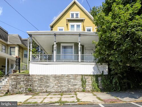 241 Pine St, STEELTON, PA, 17113-2363 | Card Image
