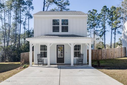 13329 Kelly St, Gulfport, MS, 39503-5465 | Card Image