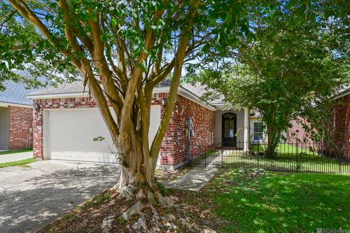 5654 Ducros Dr, Baton Rouge, LA, 70820-4242 | Card Image