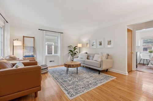 2904 Jersey Ave S, Saint Louis Park, MN, 55426-3318 | Card Image