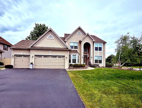 1849 Moorland Ln, Crystal Lake, IL, 60014-2984 | Card Image