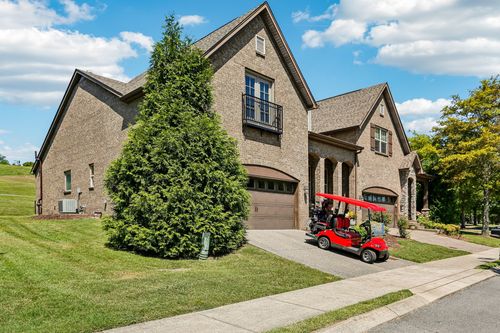 189 Village Cir, Lebanon, TN, 37087-1433 | Card Image