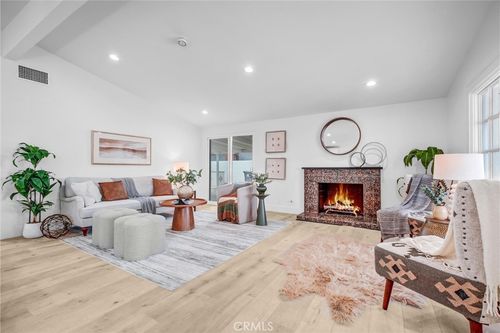 4122 W Kent Ave, Santa Ana, CA, 92704-2118 | Card Image