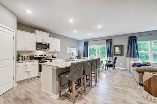 943 Redfield Cir, Delano, MN, 55328-4000 | Card Image