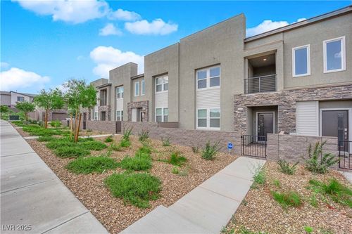 334 Laurel Peak Dr, Henderson, NV, 89015-7681 | Card Image