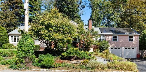 4 Stony Brook Rd, Arlington, MA, 02476-8019 | Card Image