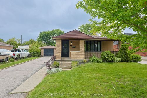 54 Tweedsmuir Ave, London, ON, N5W1K7 | Card Image
