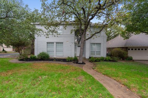 3925 Newland Dr, Round Rock, TX, 78681-1009 | Card Image