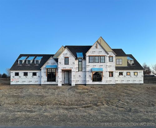 8323 E 111th St N, Owasso, OK, 74055 | Card Image