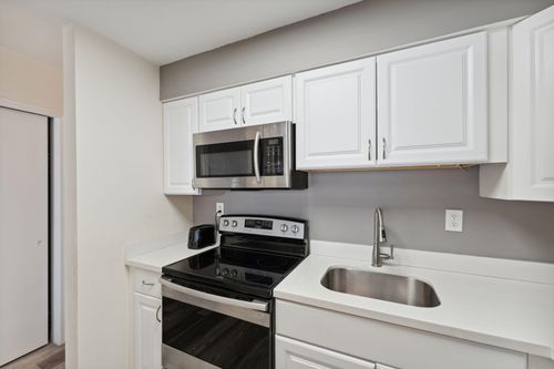 apt-114-1450 Ne 170th St, North Miami Beach, FL, 33162-2885 | Card Image