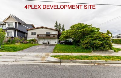 1031 Stewart Ave, House other with 4 bedrooms, 1 bathrooms and 6 parking in Coquitlam BC | Image 1