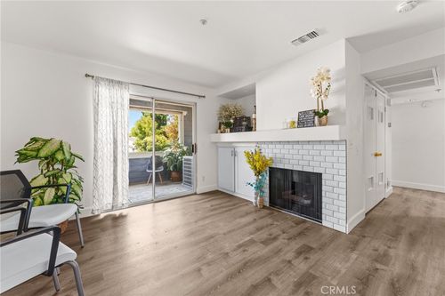 111 S Lakeview Ave, Placentia, CA, 92870-7306 | Card Image