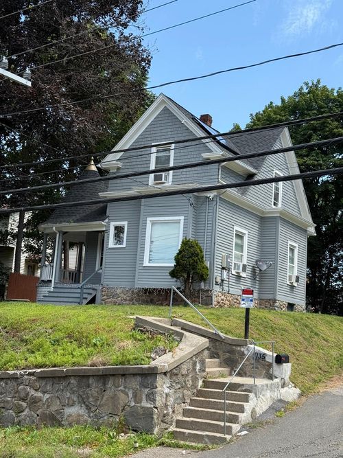 1135 Hamilton Ave, Waterbury, CT, 06706-2304 | Card Image